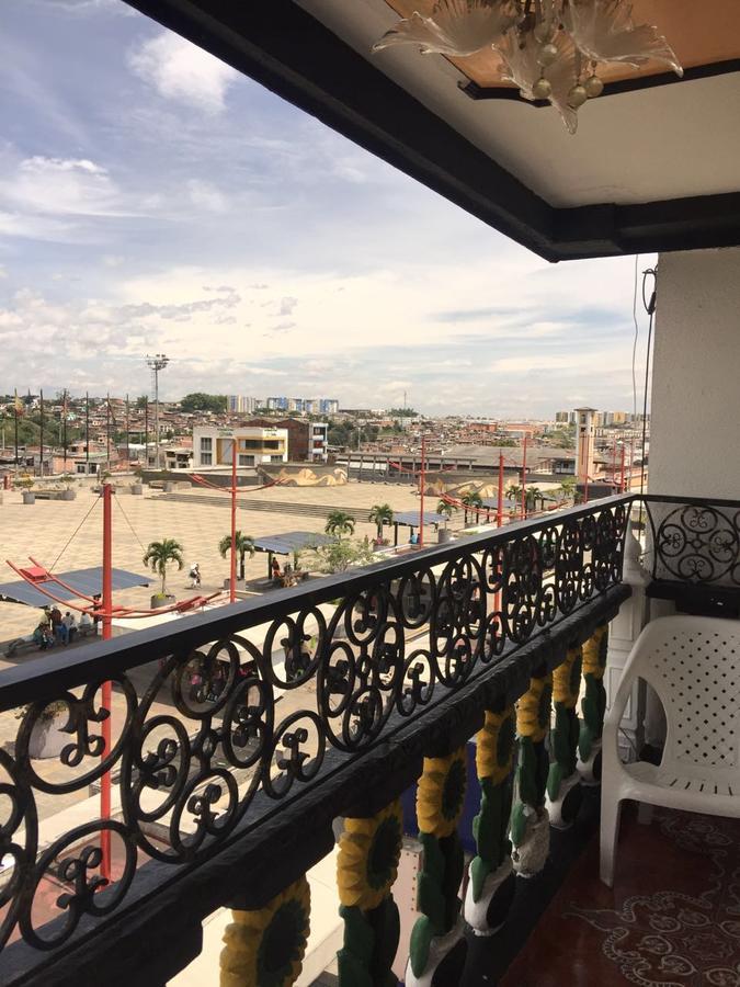 Hotel Confort Cuba Pereira Luaran gambar
